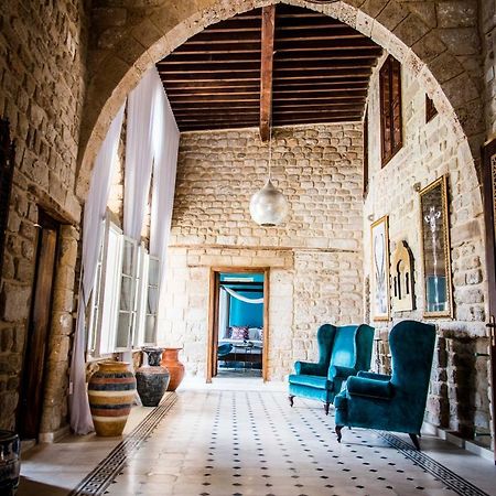 Bed and Breakfast Dar Camelia Тир Экстерьер фото