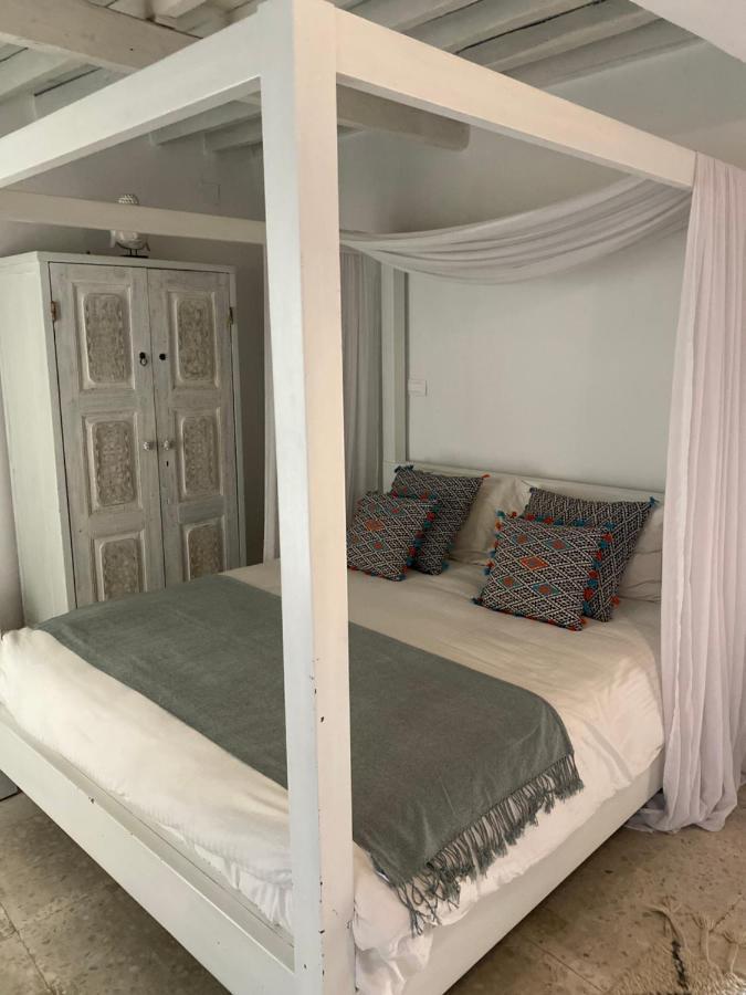 Bed and Breakfast Dar Camelia Тир Экстерьер фото