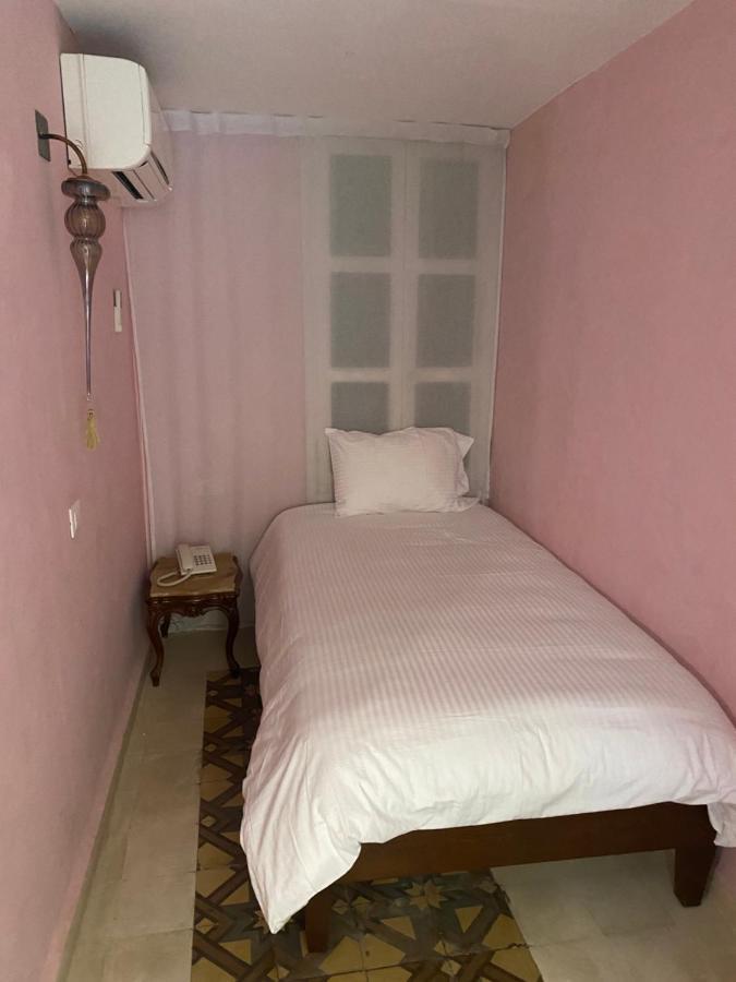 Bed and Breakfast Dar Camelia Тир Экстерьер фото
