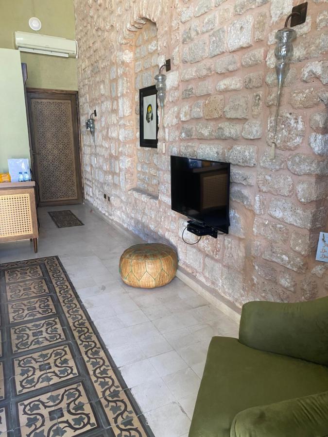 Bed and Breakfast Dar Camelia Тир Экстерьер фото