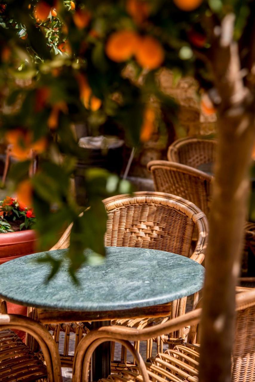 Bed and Breakfast Dar Camelia Тир Экстерьер фото